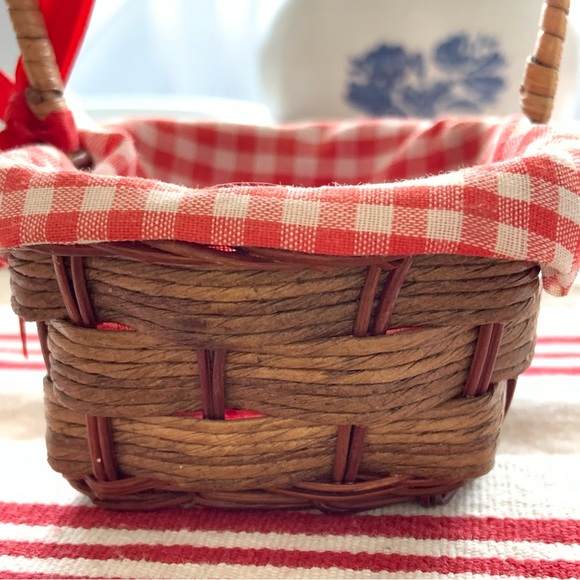 Small Basket / Basket / Mini Basket / Smaller Basket / Cute Basket / Baskets - Picture 9 of 17
